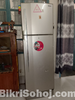 Toshiba ফ্রিজ বিক্রয় হবে